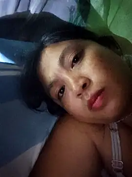 Snapshot of Angela-babyxx chatting on 10-21-25, 01:12 Angela-babyxx online show from 10-21-25, 01:12