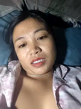 Snapshot of Angela-babyxx chatting on 10-27-25, 01:31 Angela-babyxx online show from 10-27-25, 01:31