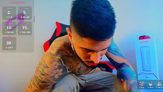 amodeus bael  online show from 10-31-25, 02:12