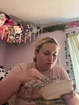 imawhorenslut19 online show from 04-28-26, 06:57