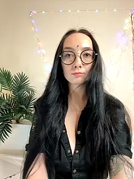 Jinhee Tiny online show from 09-13-25, 08:03