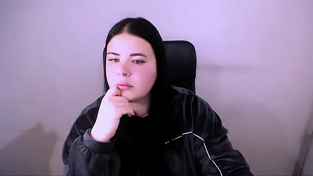 Snapshot of _Trisha_li chatting on 10-23-25, 11:53 Trisha li online show from 10-23-25, 11:53