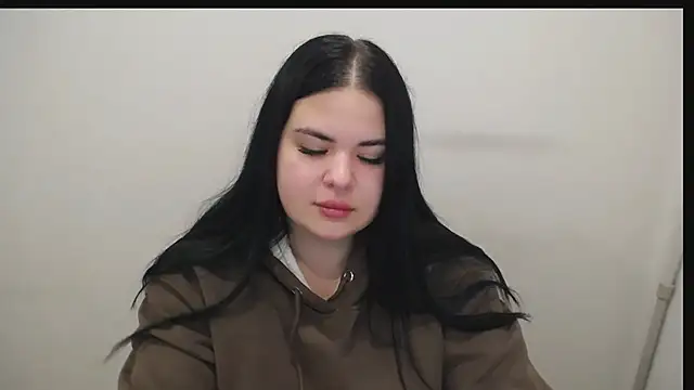 Snapshot of _Trisha_li chatting on 11-08-25, 07:19 Trisha li online show from 11-08-25, 07:19