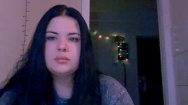 Snapshot of _Trisha_li chatting on 12-21-25, 07:59 Trisha li online show from 12-21-25, 07:59