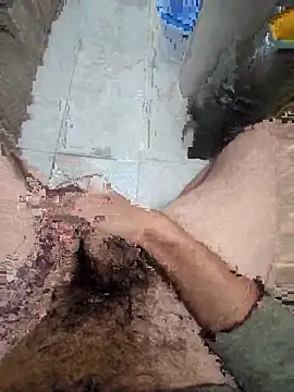 WelloffUpthrow online show from 12-15-25, 04:06