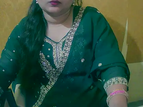 Snapshot of Saniya_K chatting on 09-22-25, 03:03 Saniya K online show from 09-22-25, 03:03