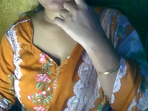 Snapshot of Saniya_K chatting on 10-16-25, 06:53 Saniya K online show from 10-16-25, 06:53