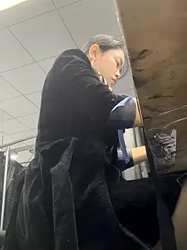 Snapshot of DHJM168 chatting on 11-25-25, 12:10 DHJM168 online show from 11-25-25, 12:10