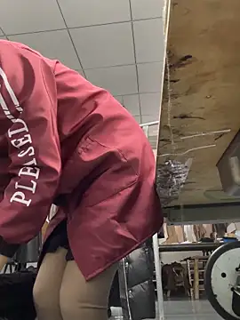 Snapshot of DHJM168 chatting on 12-04-25, 12:42 DHJM168 online show from 12-04-25, 12:42