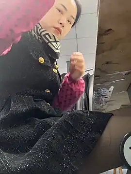 Snapshot of DHJM168 chatting on 12-15-25, 12:59 DHJM168 online show from 12-15-25, 12:59