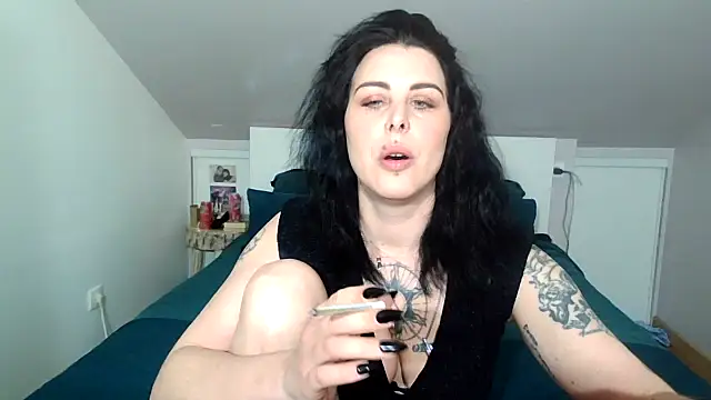 Snapshot of LadyNocturne chatting on 03-17-26, 05:38 LadyNocturne online show from 03-17-26, 05:38