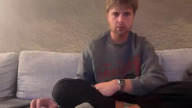 Snapshot of RioBlaze chatting on 02-10-26, 06:23 RioBlaze online show from 02-10-26, 06:23