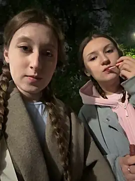 FroggyAnna online show from 10-06-25, 04:04