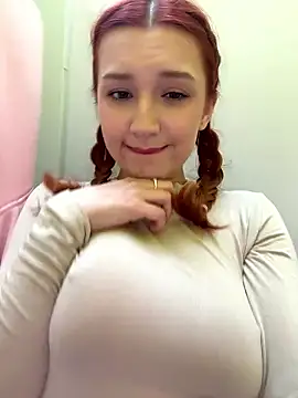 Snapshot of FroggyAnna chatting on 01-12-26, 06:13 FroggyAnna online show from 01-12-26, 06:13