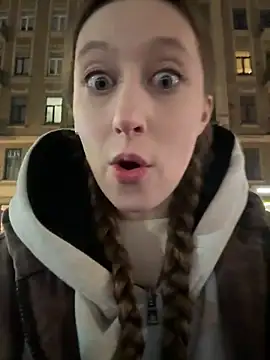 Snapshot of FroggyAnna chatting on 03-11-26, 04:57 FroggyAnna online show from 03-11-26, 04:57