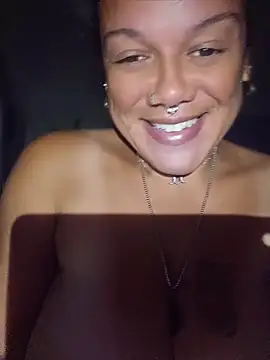 Snapshot of GoddessChantelle chatting on 06-06-26, 11:09 GoddessChantelle online show from 06-06-26, 11:09
