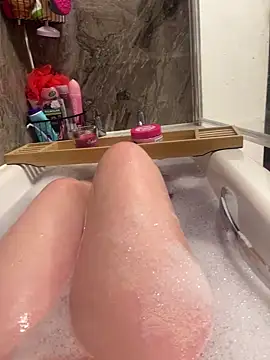 Imogenbabyyy online show from 01-06-26, 06:22