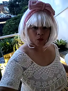 Snapshot of kamyla_69 chatting on 11-27-25, 10:34 kamyla 69 online show from 11-27-25, 10:34