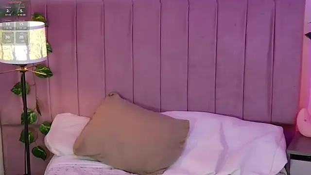 Snapshot of VioletBlacke_ chatting on 11-11-25, 02:50 VioletBlacke online show from 11-11-25, 02:50