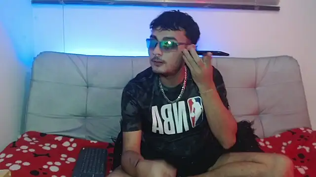 Valentin peach online show from 11-12-25, 06:36