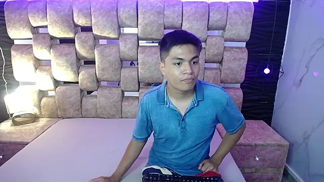 NatyyAlex online show from 11-01-25, 08:44