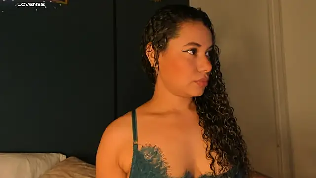angie leonn online show from 07-14-26, 01:17