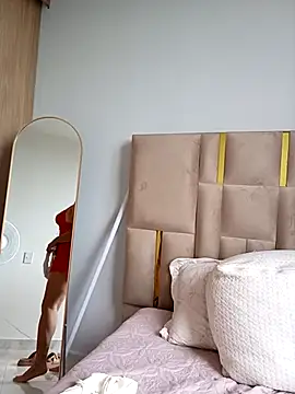 Snapshot of LoanaSantos chatting on 11-29-25, 09:07 LoanaSantos online show from 11-29-25, 09:07