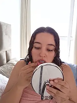 LoanaSantos online show from 05-22-26, 03:50