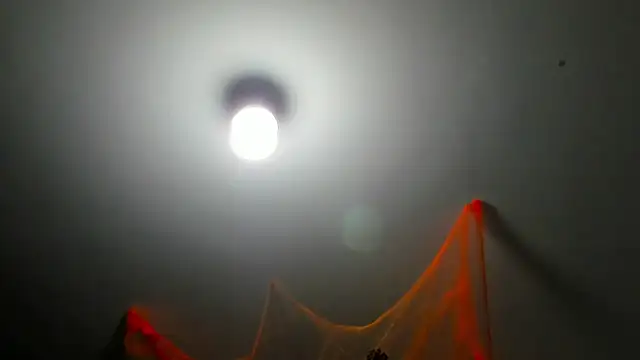 Rihanna hotx online show from 10-10-25, 03:16