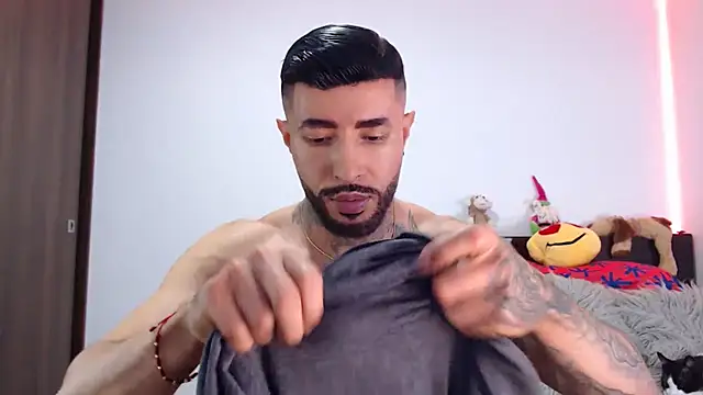 andrea de lucaa online show from 01-06-26, 04:05