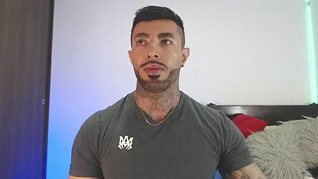 andrea de lucaa online show from 04-18-26, 02:26