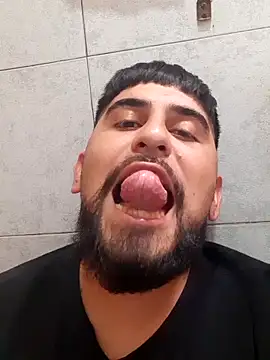 Snapshot of Facosaf chatting on 11-18-25, 06:45 Facosaf online show from 11-18-25, 06:45