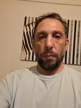 Snapshot of Valen_tinx19cm chatting on 02-26-26, 04:44 Valen tinx19cm online show from 02-26-26, 04:44