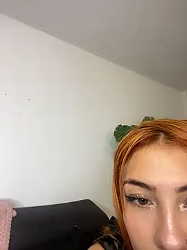 Isabella18 pink online show from 04-11-26, 01:43