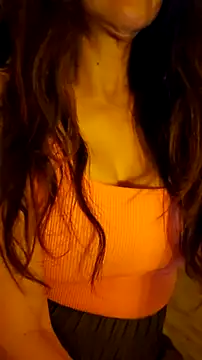 Snapshot of LeemaBean chatting on 10-01-25, 03:23 LeemaBean online show from 10-01-25, 03:23