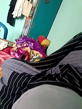 Snapshot of maddy3108 chatting on 09-15-25, 05:51 maddy3108 online show from 09-15-25, 05:51