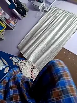 maddy3108 online show from 04-19-26, 08:24