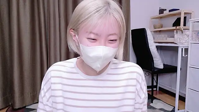 Snapshot of Nana__ch chatting on 02-16-26, 09:44 Nana ch online show from 02-16-26, 09:44