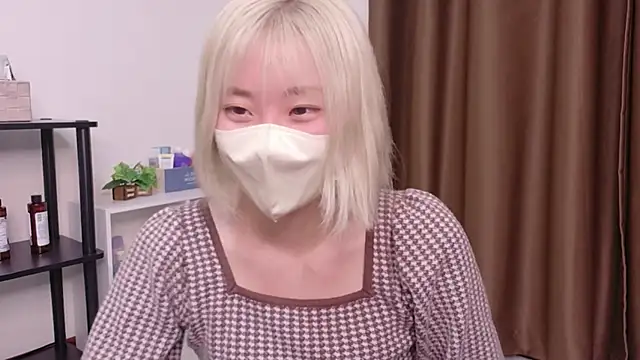 Nana  ch online show from 06-06-26, 04:44