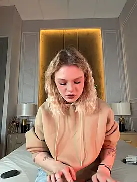 CaitlinSugar online show from 12-16-25, 04:28