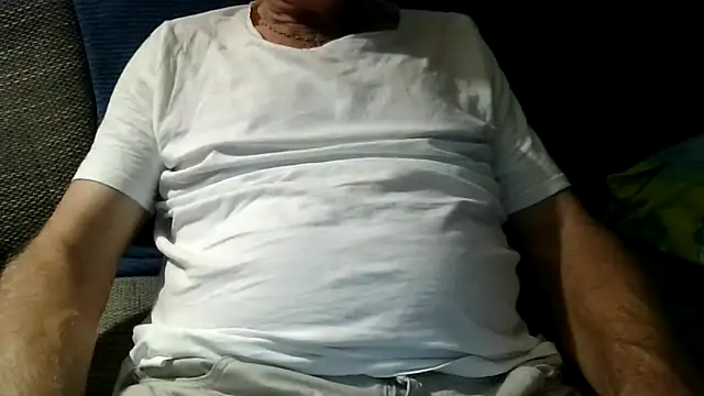 Snapshot of velikifant7 chatting on 11-29-25, 05:27 velikifant7 online show from 11-29-25, 05:27