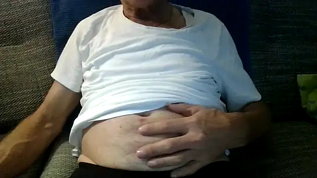 Snapshot of velikifant7 chatting on 12-04-25, 06:49 velikifant7 online show from 12-04-25, 06:49