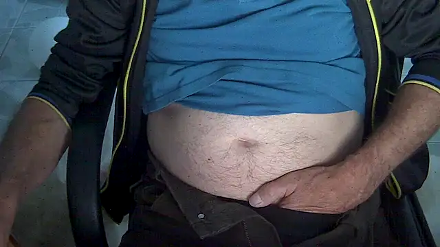 Snapshot of velikifant7 chatting on 05-03-26, 04:29 velikifant7 online show from 05-03-26, 04:29