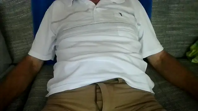 Snapshot of velikifant7 chatting on 05-31-26, 04:25 velikifant7 online show from 05-31-26, 04:25