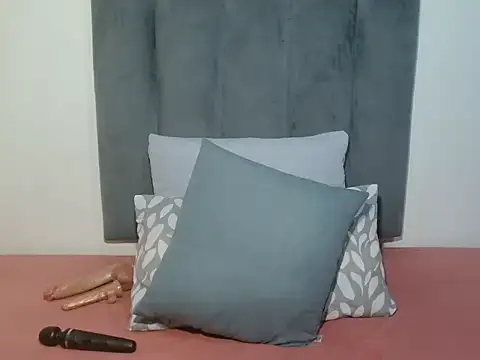 Snapshot of GorillaGripCunt77 chatting on 11-10-25, 01:10 GorillaGripCunt77 online show from 11-10-25, 01:10