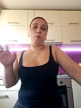 Snapshot of PalomaDesireee chatting on 09-24-25, 06:17 PalomaDesireee online show from 09-24-25, 06:17