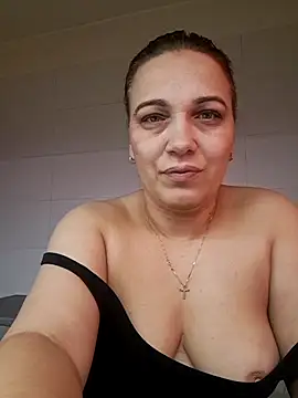 Snapshot of PalomaDesireee chatting on 10-21-25, 04:46 PalomaDesireee online show from 10-21-25, 04:46