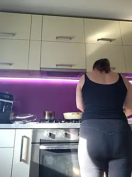 Snapshot of PalomaDesireee chatting on 01-15-26, 08:41 PalomaDesireee online show from 01-15-26, 08:41