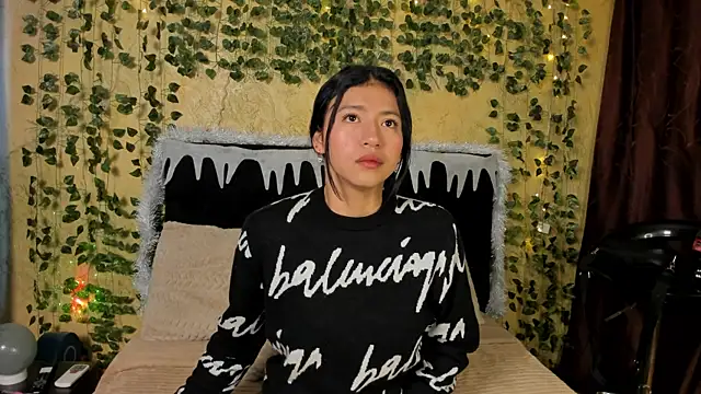 Tiffany Nm online show from 12-22-25, 02:25