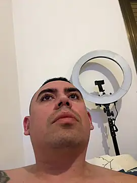 Snapshot of davidxxx099 chatting on 03-10-26, 04:50 davidxxx099 online show from 03-10-26, 04:50